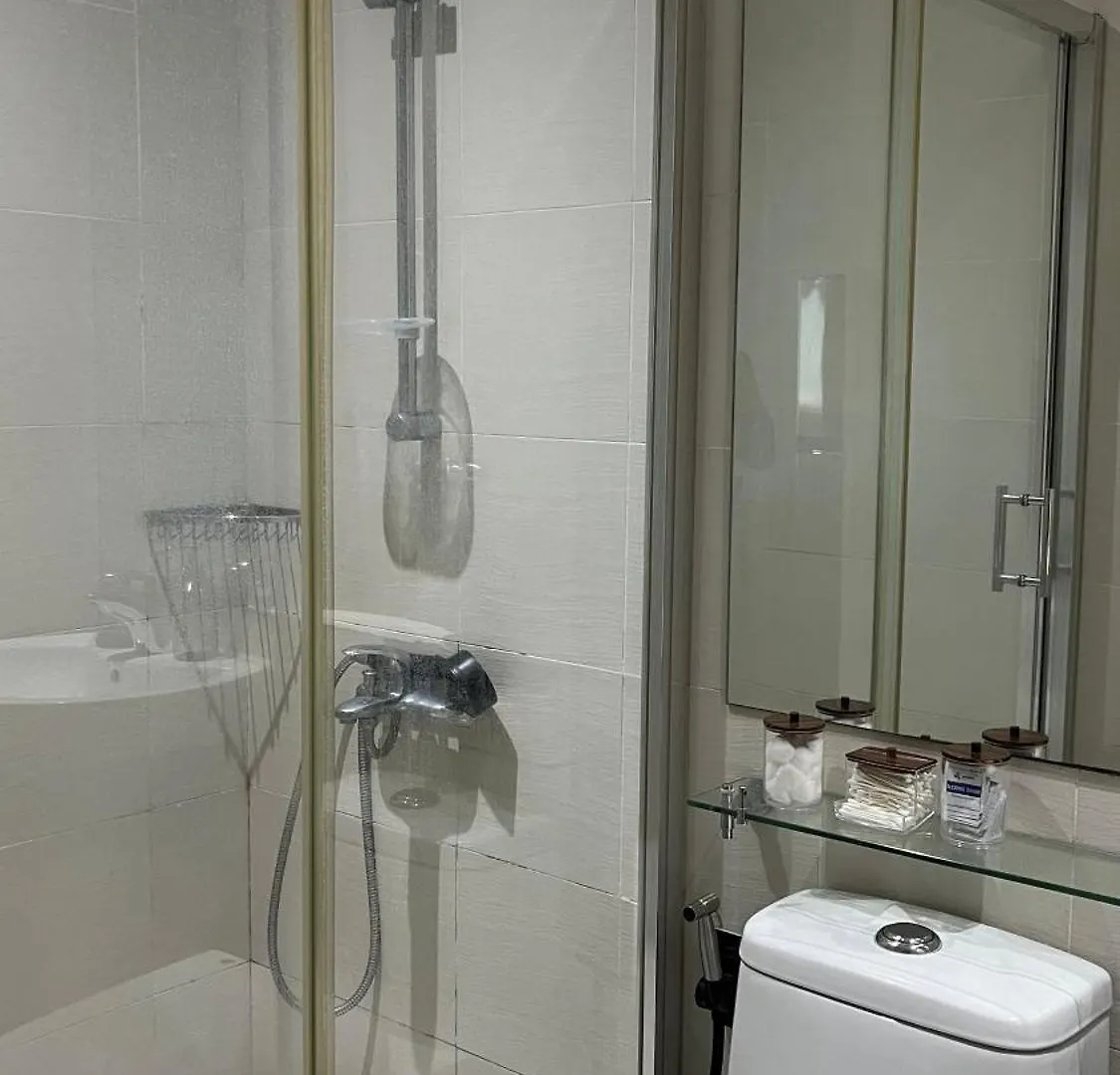 Gramercy Luxe Studio W Balcony And City View - Pet Friendly, Unli Pool & Gym