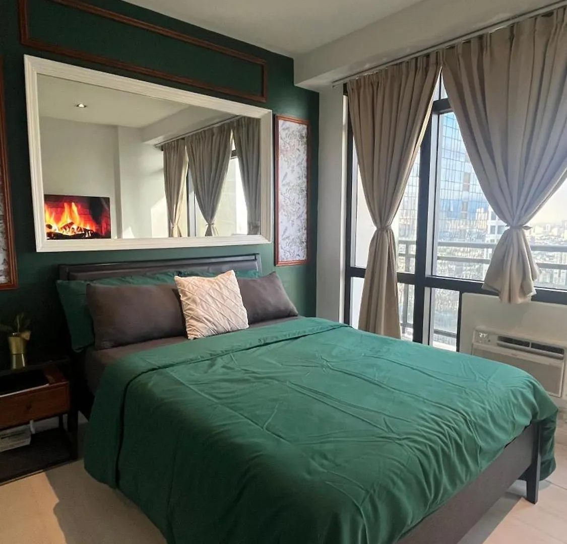Apartment Gramercy Luxe Studio W Balcony And City View - Pet Friendly, Unli Pool & Gym